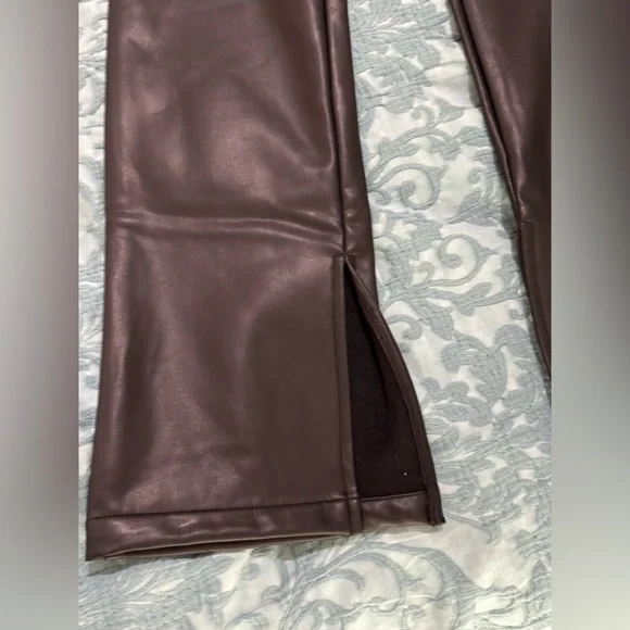 NWOT ASOS DESIGN skinny faux leather pants - Picture 3 of 4
